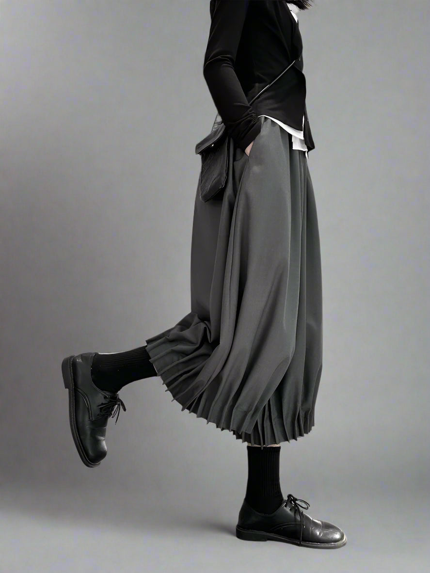Puffed Clown-Style Mid-Calf Trousers
