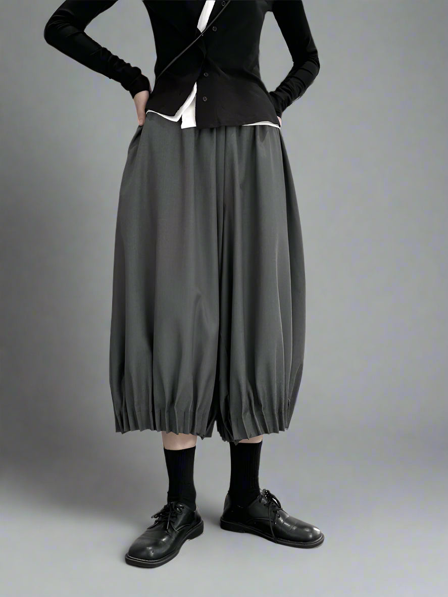 Puffed Clown-Style Mid-Calf Trousers