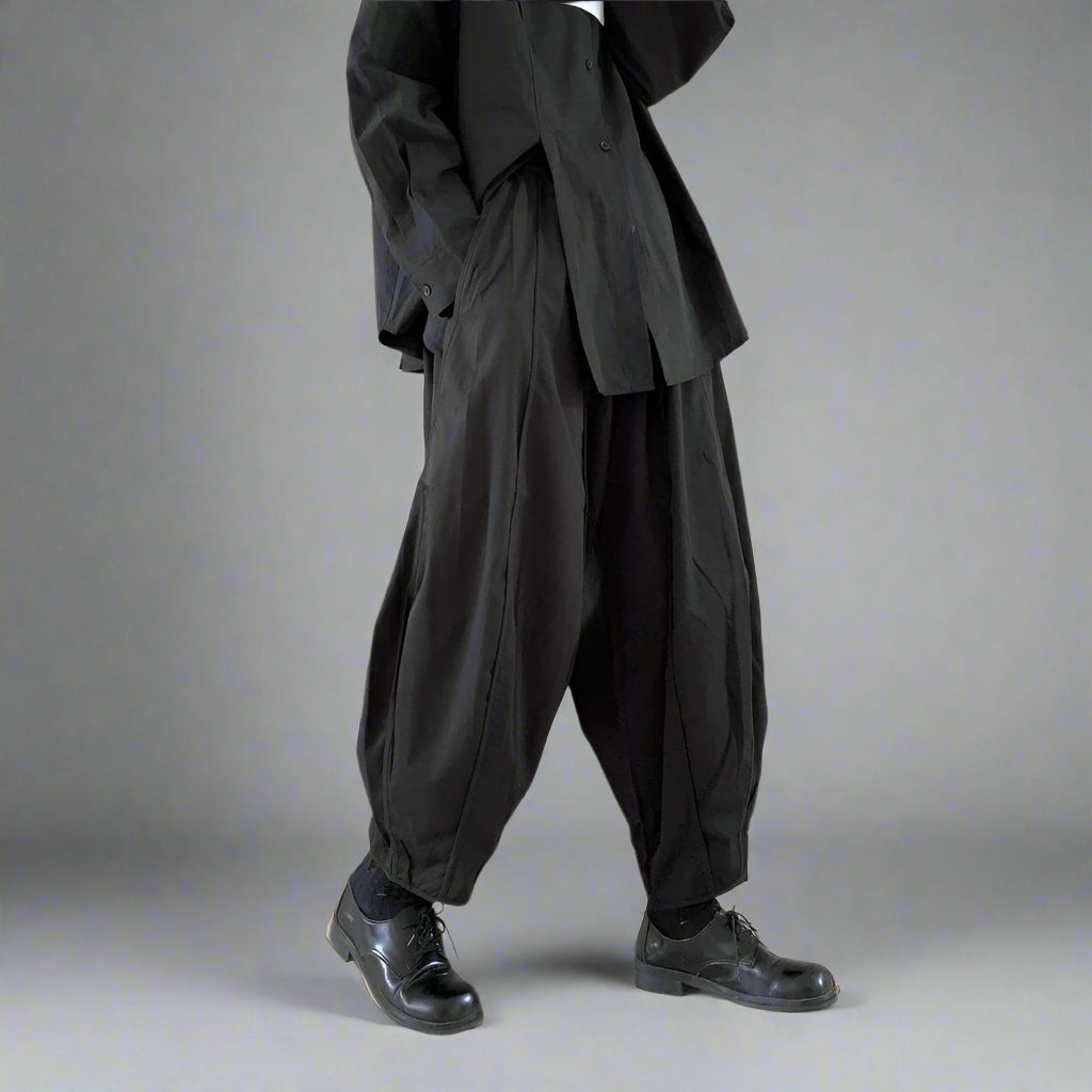 Avant-Garde Clown Style Capri Trousers